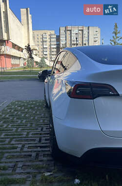 Внедорожник / Кроссовер Tesla Model Y 2020 в 