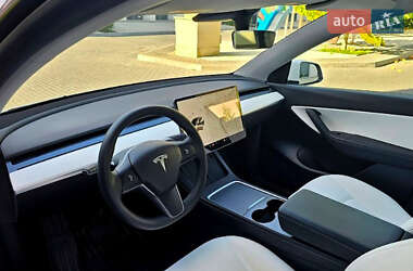 Внедорожник / Кроссовер Tesla Model Y 2022 в 