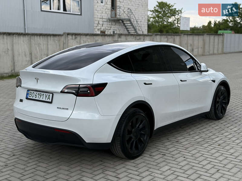 Внедорожник / Кроссовер Tesla Model Y 2023 в Тернополе