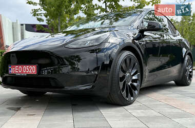 Внедорожник / Кроссовер Tesla Model Y 2023 в 