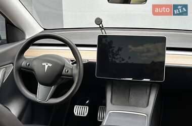 Позашляховик / Кросовер Tesla Model Y 2022 в 
