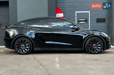 Позашляховик / Кросовер Tesla Model Y 2022 в 