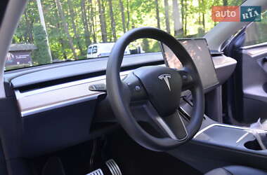 Внедорожник / Кроссовер Tesla Model Y 2024 в 