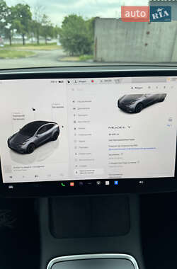 Позашляховик / Кросовер Tesla Model Y 2023 в 