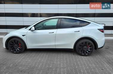 Внедорожник / Кроссовер Tesla Model Y 2022 в Ровно
