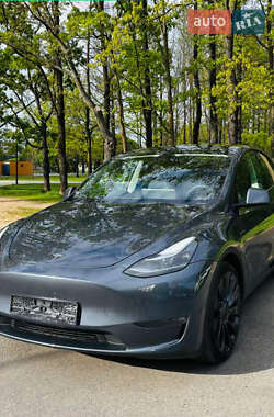 Позашляховик / Кросовер Tesla Model Y 2022 в 