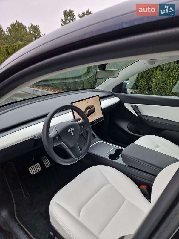 Внедорожник / Кроссовер Tesla Model Y 2022 в Днепре