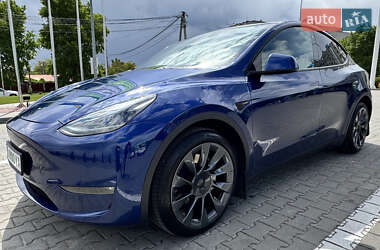 Позашляховик / Кросовер Tesla Model Y 2021 в 