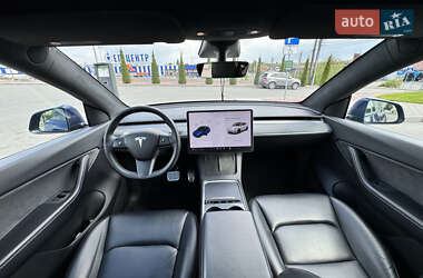 Позашляховик / Кросовер Tesla Model Y 2021 в 