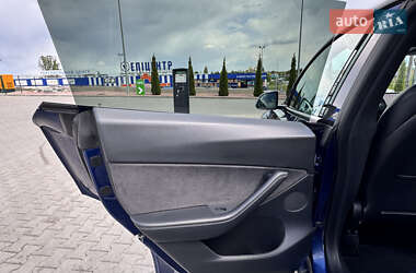 Позашляховик / Кросовер Tesla Model Y 2021 в 