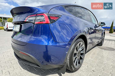 Позашляховик / Кросовер Tesla Model Y 2021 в 