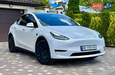 Позашляховик / Кросовер Tesla Model Y 2023 в Миколаєві