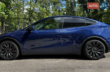 Внедорожник / Кроссовер Tesla Model Y 2022 в 