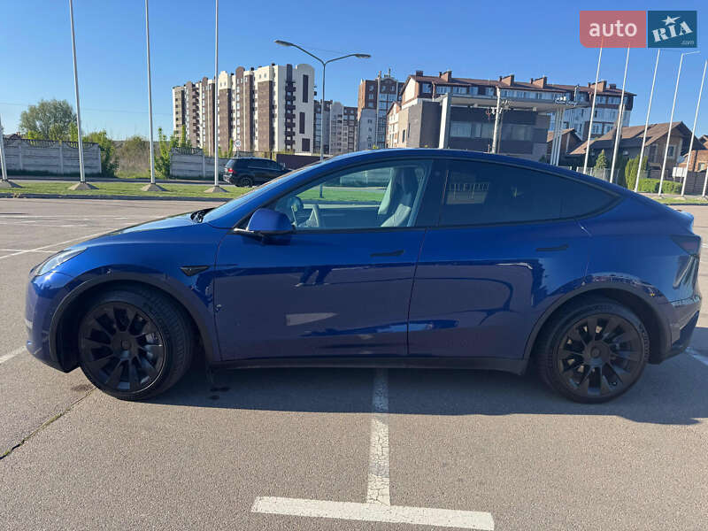 Позашляховик / Кросовер Tesla Model Y 2022 в 
