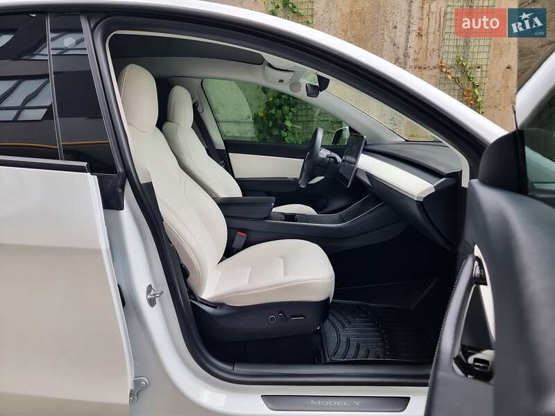 Позашляховик / Кросовер Tesla Model Y 2021 в Хмельницькому