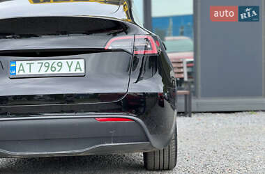 Внедорожник / Кроссовер Tesla Model Y 2021 в 