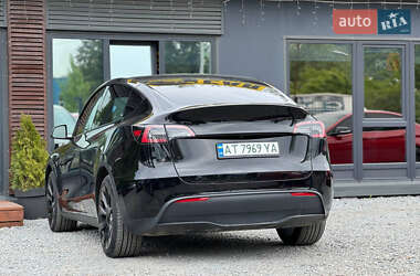 Внедорожник / Кроссовер Tesla Model Y 2021 в 