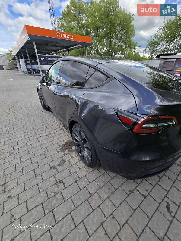 Позашляховик / Кросовер Tesla Model Y 2024 в Львові