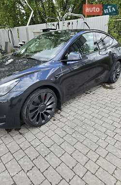Внедорожник / Кроссовер Tesla Model Y 2024 в Львове
