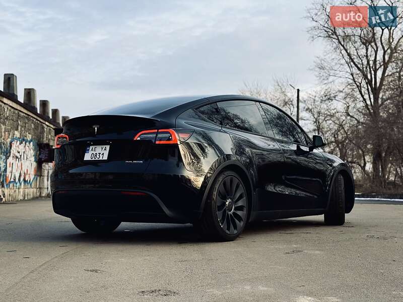 Позашляховик / Кросовер Tesla Model Y 2022 в Дніпрі