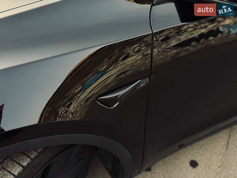 Позашляховик / Кросовер Tesla Model Y 2022 в Дніпрі