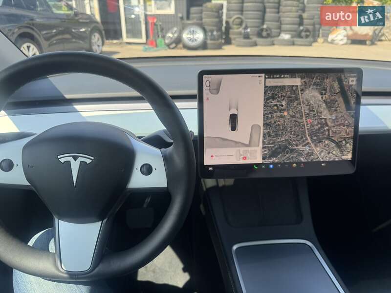 Внедорожник / Кроссовер Tesla Model Y 2022 в Киеве