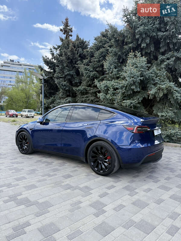 Позашляховик / Кросовер Tesla Model Y 2022 в Дніпрі