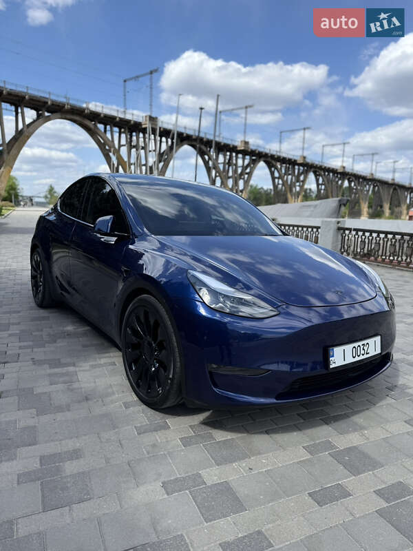 Позашляховик / Кросовер Tesla Model Y 2022 в Дніпрі