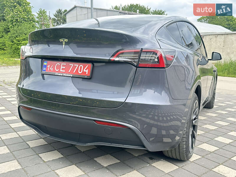 Внедорожник / Кроссовер Tesla Model Y 2023 в Стрые