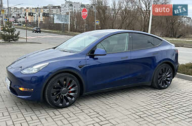 Внедорожник / Кроссовер Tesla Model Y 2021 в 
