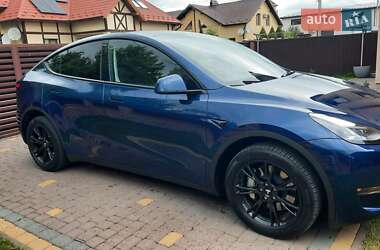 Внедорожник / Кроссовер Tesla Model Y 2023 в 