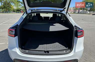 Внедорожник / Кроссовер Tesla Model Y 2022 в 