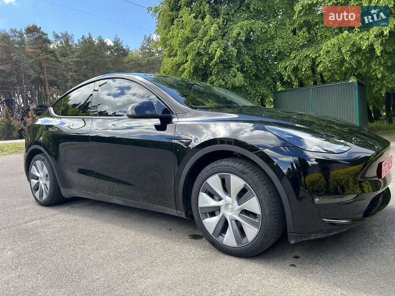 Внедорожник / Кроссовер Tesla Model Y 2024 в Цумани