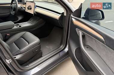 Позашляховик / Кросовер Tesla Model Y 2023 в 