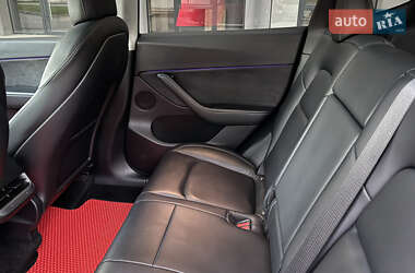 Внедорожник / Кроссовер Tesla Model Y 2021 в 