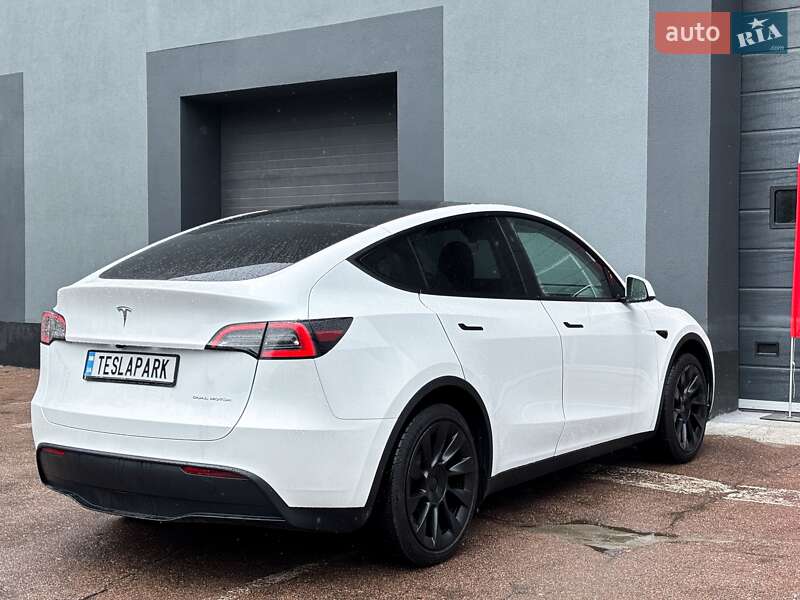 Внедорожник / Кроссовер Tesla Model Y 2024 в Киеве фото 10 Внедорожник / Кроссовер Tesla Model Y 2024 в Киеве
