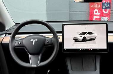 Внедорожник / Кроссовер Tesla Model Y 2024 в 
