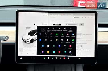 Внедорожник / Кроссовер Tesla Model Y 2024 в 