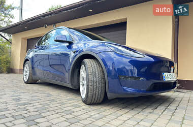 Внедорожник / Кроссовер Tesla Model Y 2021 в Киеве