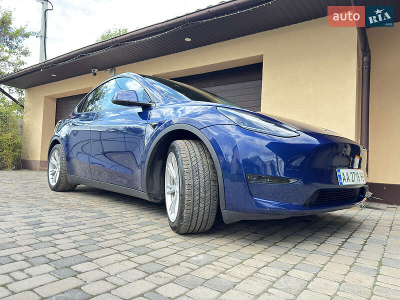 Внедорожник / Кроссовер Tesla Model Y 2021 в Киеве