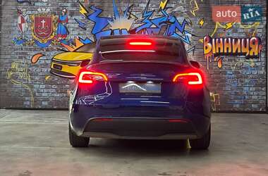 Внедорожник / Кроссовер Tesla Model Y 2021 в 