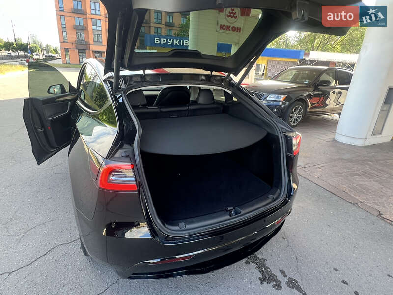 Внедорожник / Кроссовер Tesla Model Y 2023 в Днепре