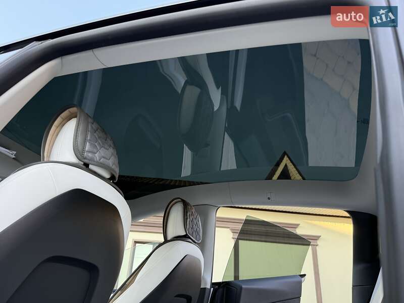 Внедорожник / Кроссовер Tesla Model Y 2021 в Виннице