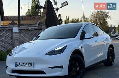Внедорожник / Кроссовер Tesla Model Y 2021 в 