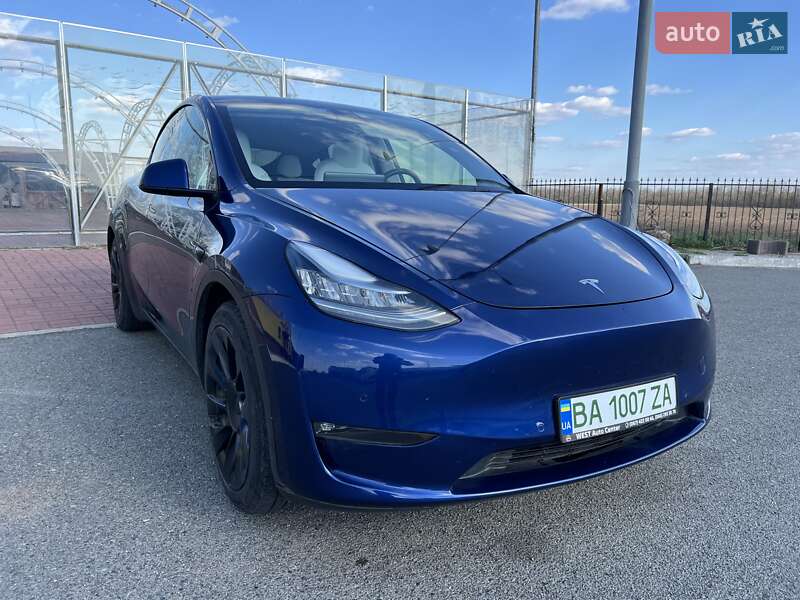 Позашляховик / Кросовер Tesla Model Y 2021 в Умані