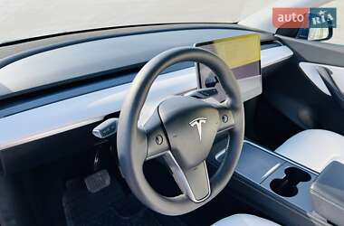 Внедорожник / Кроссовер Tesla Model Y 2021 в 