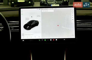 Внедорожник / Кроссовер Tesla Model Y 2021 в 