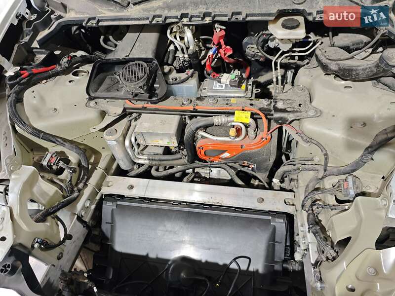 Внедорожник / Кроссовер Tesla Model Y 2022 в Киеве