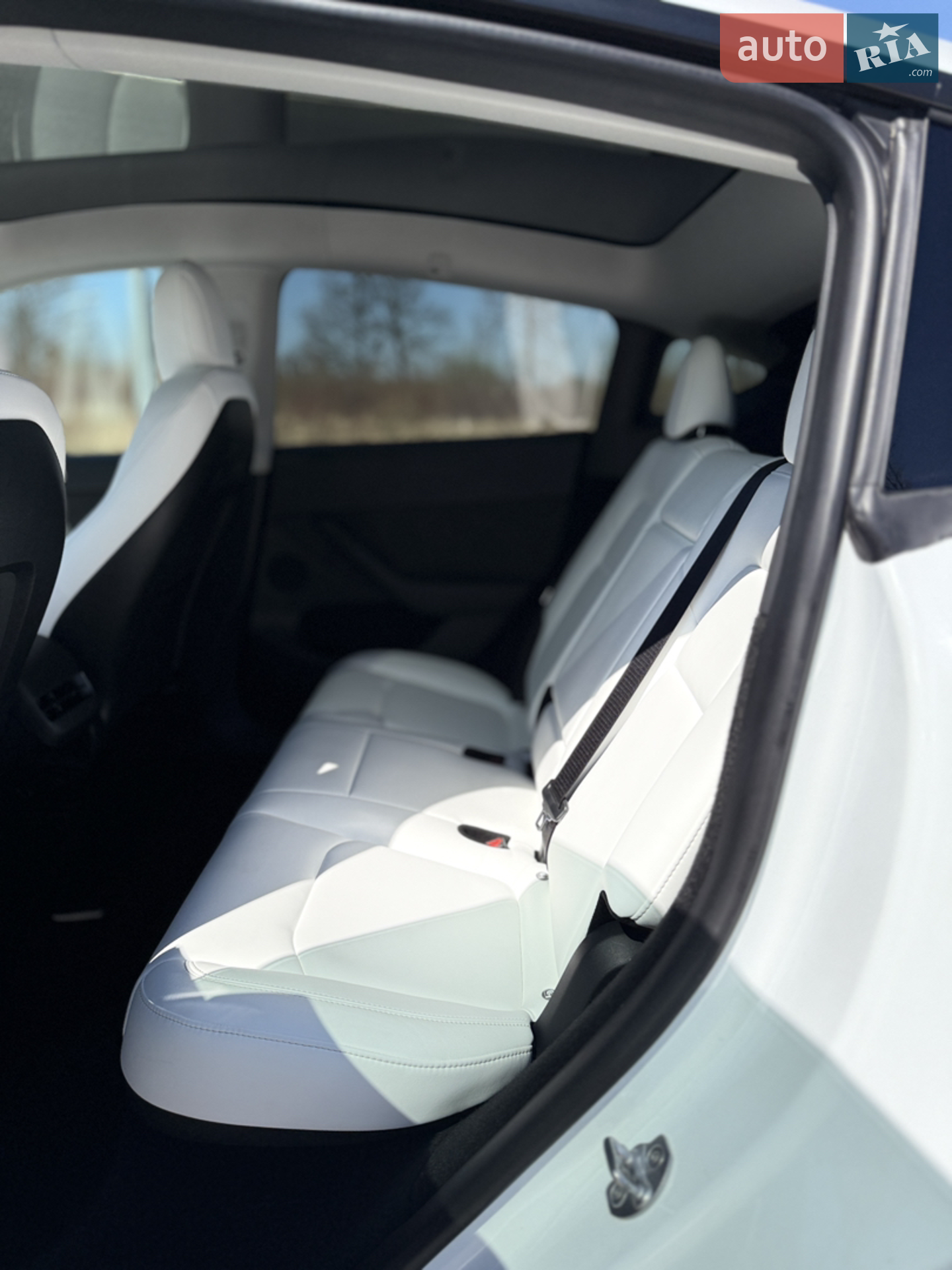 2022 Tesla Model Y - мініатюра 21