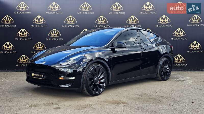 Позашляховик / Кросовер Tesla Model Y 2021 в Києві